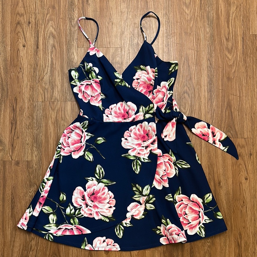 Francesca's Collections Navy Floral Mini Dress with Pink Roses